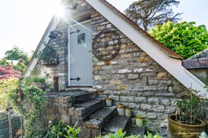 Photo 11- click for photo gallery